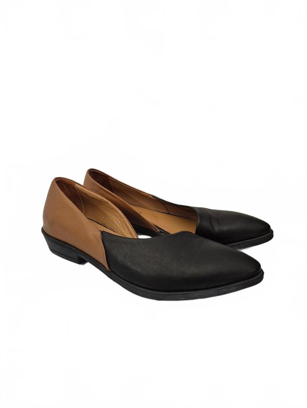 Bueno Women’s Black Tan Leather Pointed Toe D’orsay Flats Two Tone Bueno Women’s